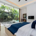 Villa Celine 2 Chambres Piscine Seminyak Bali